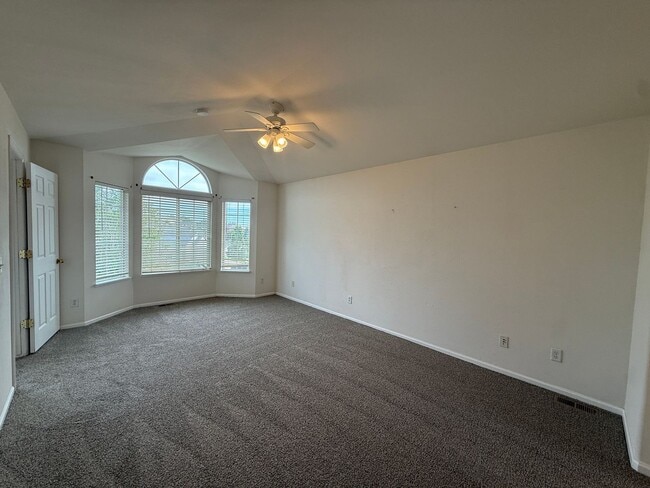 Building Photo - 4128 Ascendant Dr