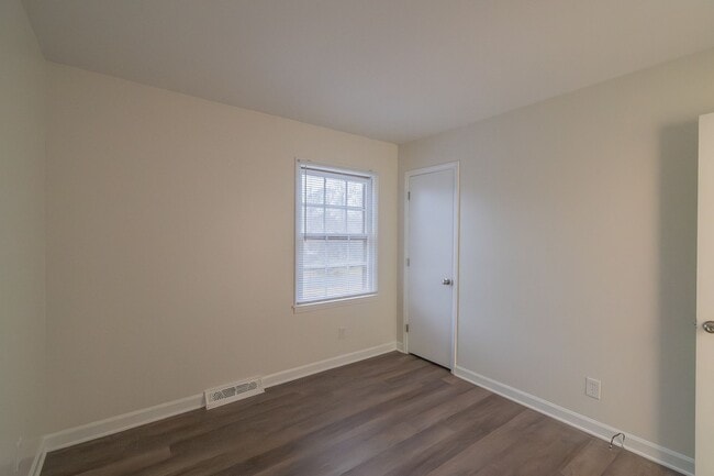 Building Photo - Newly Renovated 3-Bedroom Ranch with Spacious Yard!