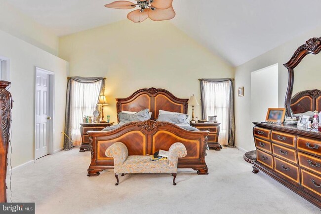 Building Photo - 2507 Glenlawn Pl
