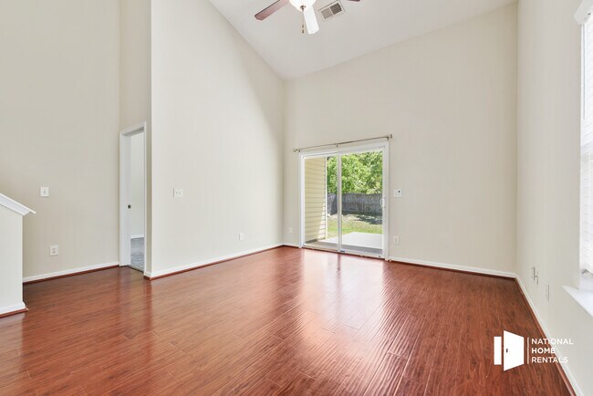 Building Photo - 243 Quiet Grove Dr