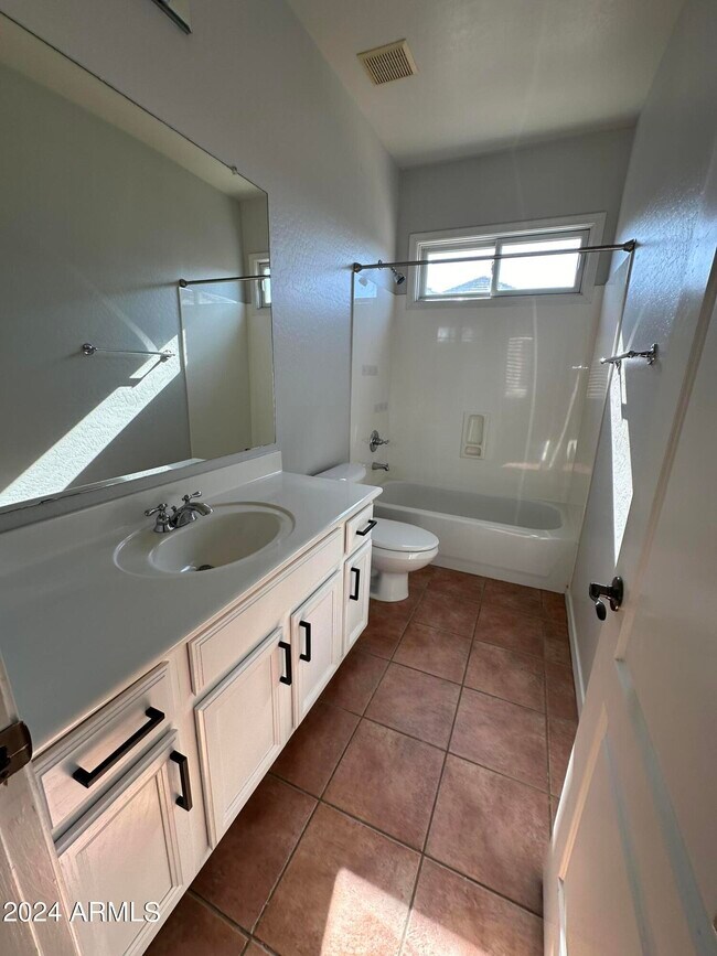 Building Photo - 2251 E Azalea Dr