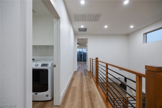 Building Photo - 9696 Starlight Ridge Ave