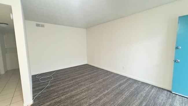 Building Photo - 7350 Pickering Ave
