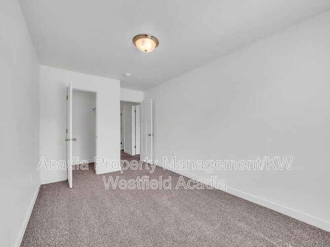 Building Photo - 14844 S Trap Rock Way