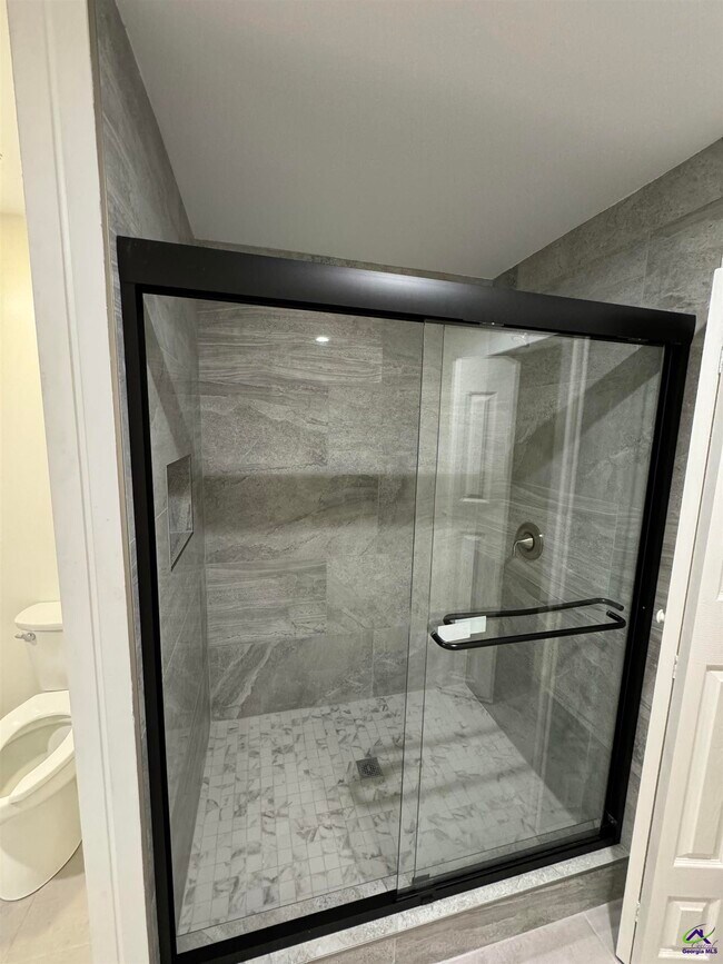 Building Photo - 104 Acorn Ridge Ct