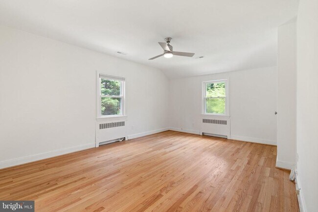 Building Photo - 6315 Old Dominion Dr
