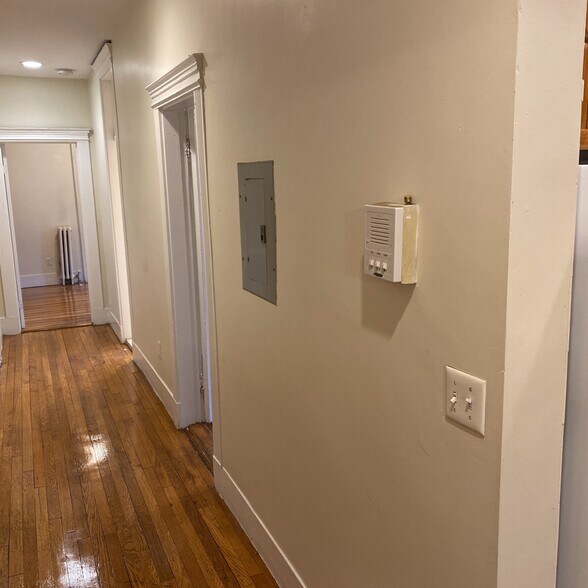 Building Photo - 1412 Commonwealth Ave