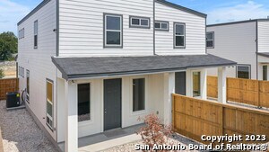 Building Photo - 303 San Salvador Ave