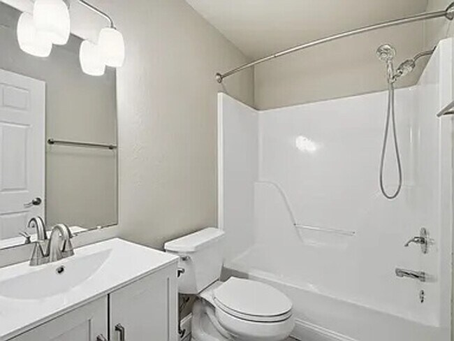 Building Photo - 12 Pintuerero Way