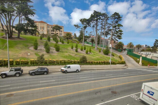Building Photo - 2739 Turk Blvd