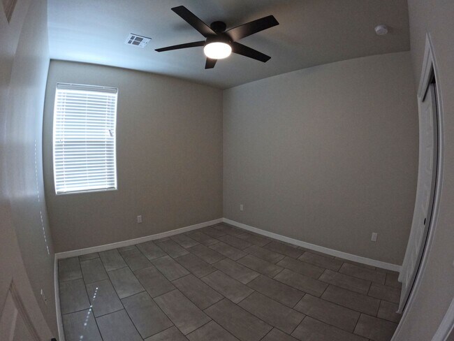 Building Photo - 3729 Santa Clarita Ave