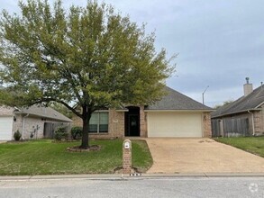Building Photo - 138 Walcourt Loop
