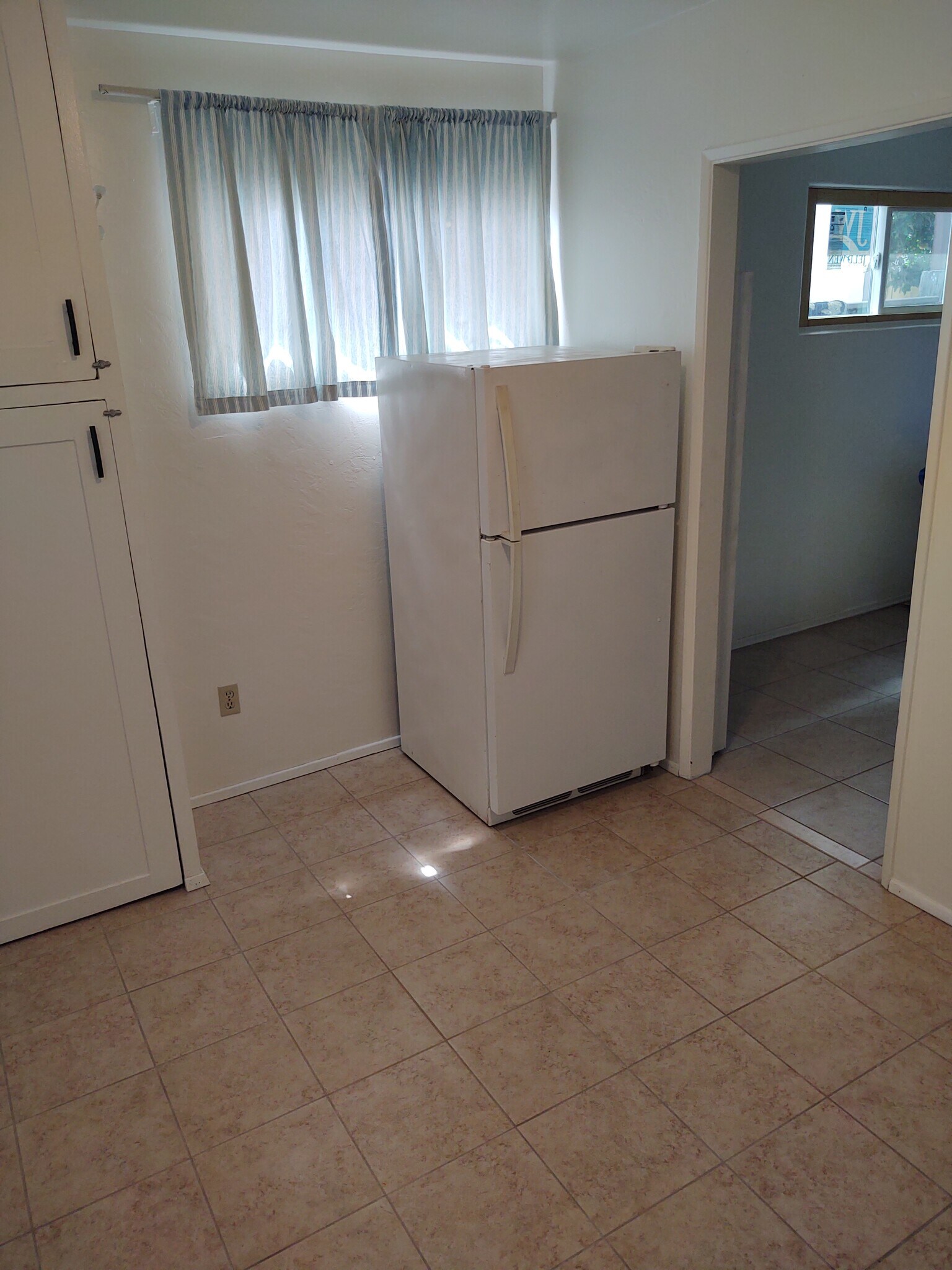 Building Photo - 4051 Promontory St