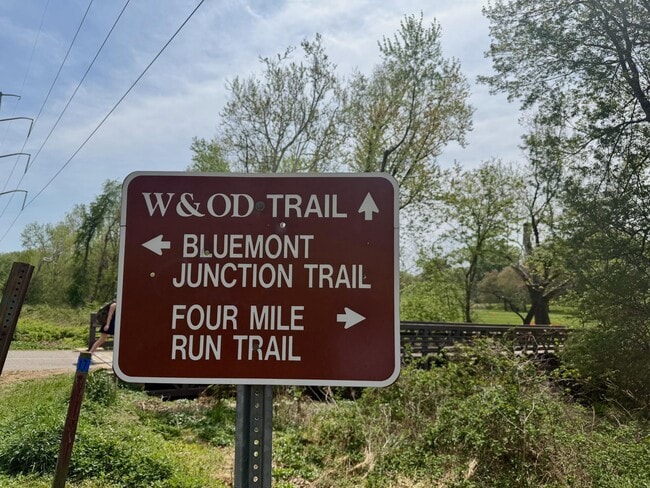 Building Photo - 5736 8th Rd N