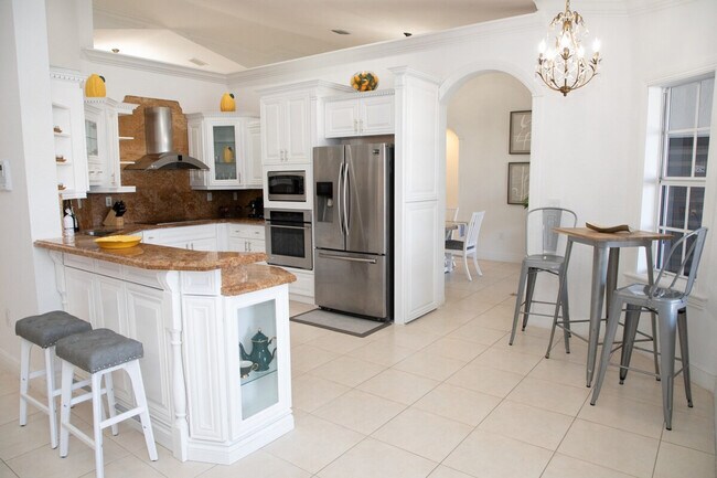 Building Photo - 14361 SW 31st St