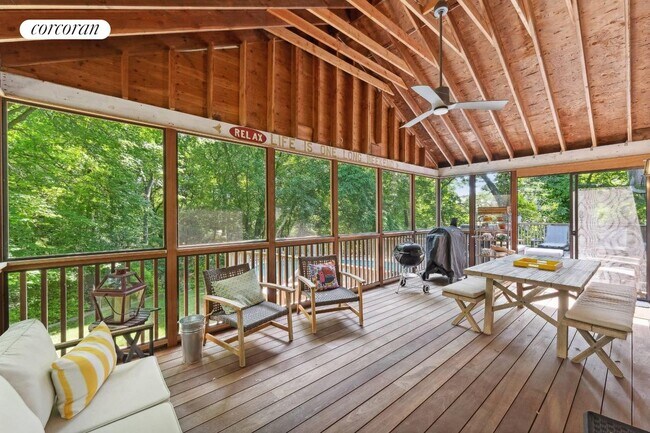 Building Photo - 29 Beechwood Dr
