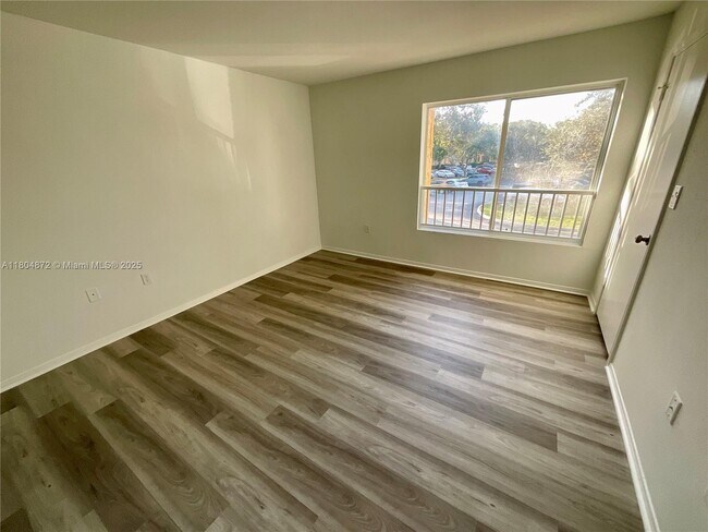 Building Photo - 2351 NW 33rd St
