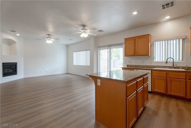 Building Photo - 3148 E Eldorado Ln