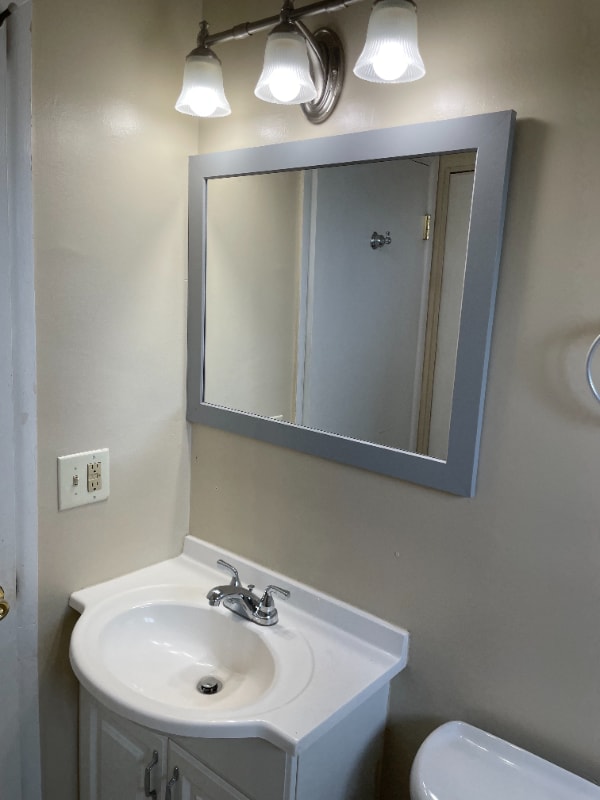 Building Photo - 2701 Lehman Rd