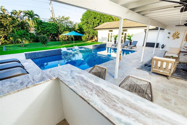 Building Photo - 3127 Sherwood Blvd