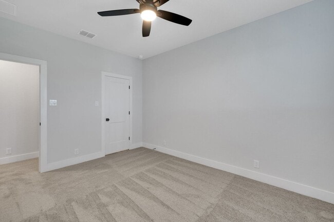 Building Photo - 13709 Giovannis Gdn