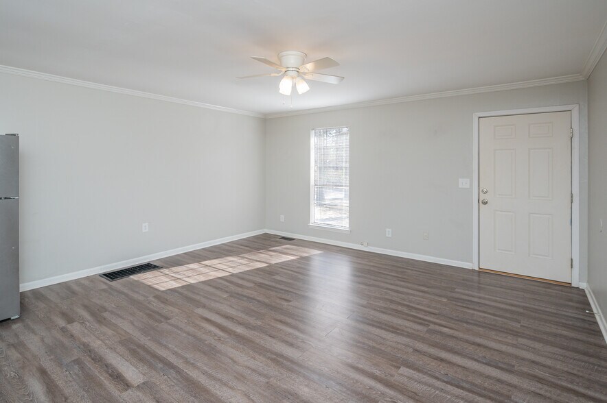 Building Photo - 54 Worthington Dr