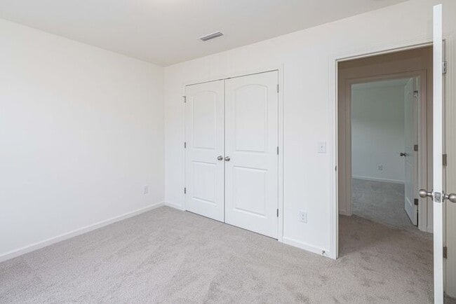 Building Photo - 4 Bedroom Home Piedmont School District - AVAILABLE FEBRUARY 2026