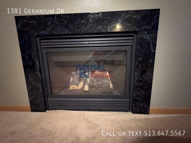 Building Photo - 1381 Geranium Dr