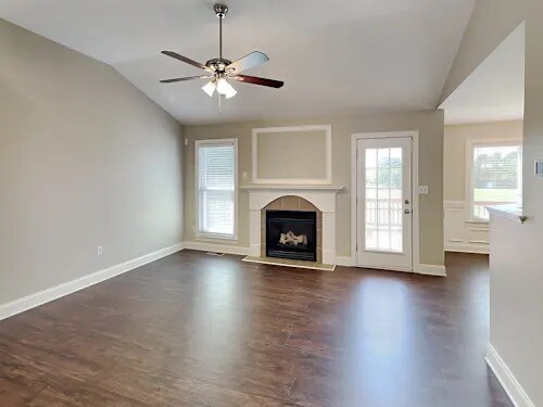 Building Photo - 1249 Danielle Downs Ct SE