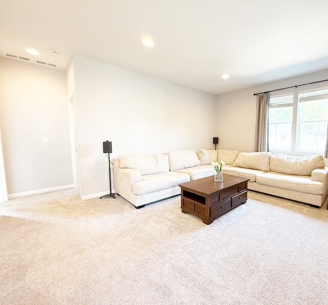 Building Photo - 740 SE Nordmann Lp