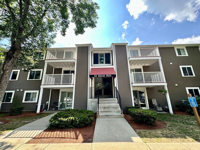 Building Photo - 52 Silver Hill Ln