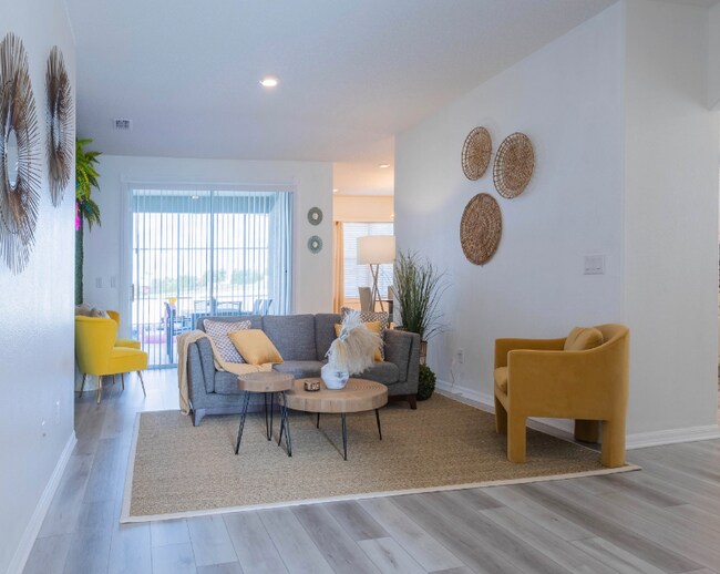 Building Photo - 356 Cotswold Cir