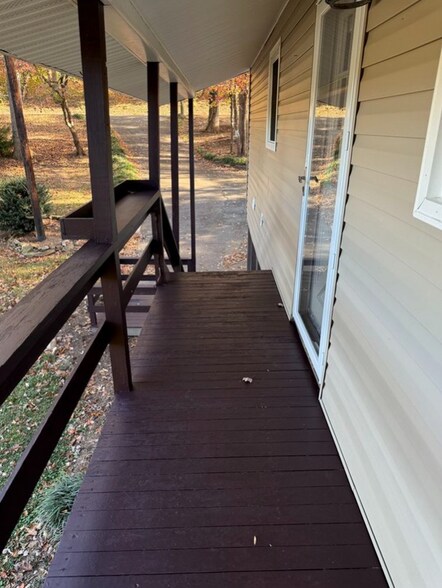 Building Photo - 3058 Bass Dr