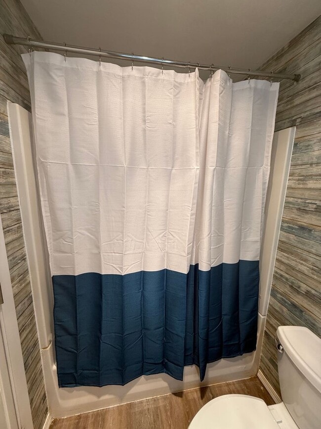 Building Photo - Updated 3+ Bedroom 2 Bath House with Large Fenced In Yard