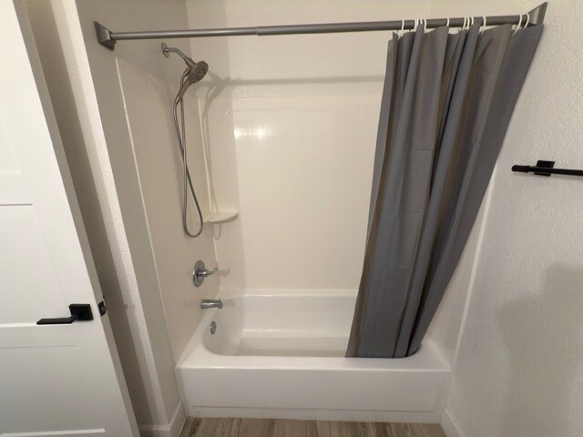 Guest Shower - 1112 N 87th St