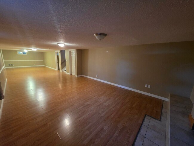 Building Photo - Wonderful Home on the south hill