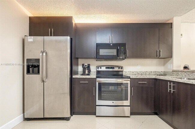 Building Photo - 10111 W Sunrise Blvd