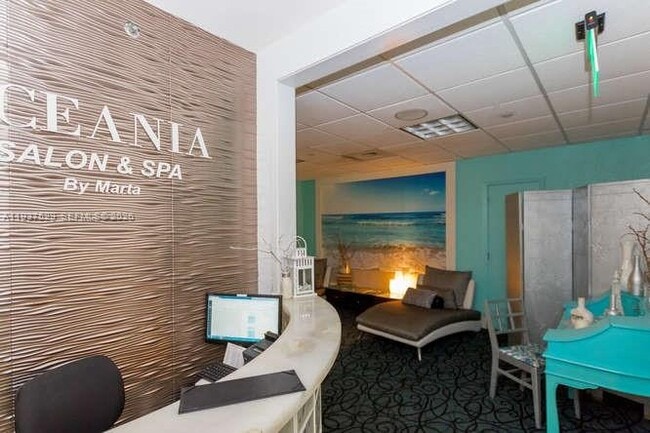 Building Photo - 16485 Collins Ave