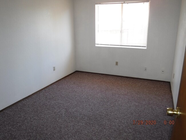 Building Photo - 941 Sunwest Dr