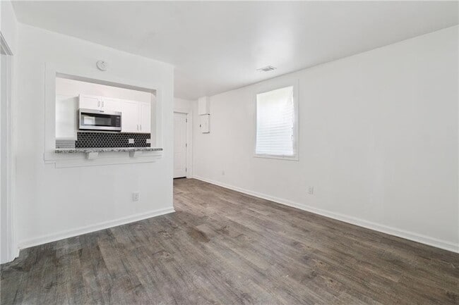 Building Photo - 1098 Smith St SW