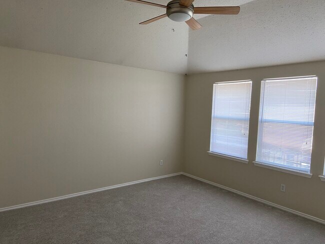 Building Photo - 3729 Bandera Ranch Rd