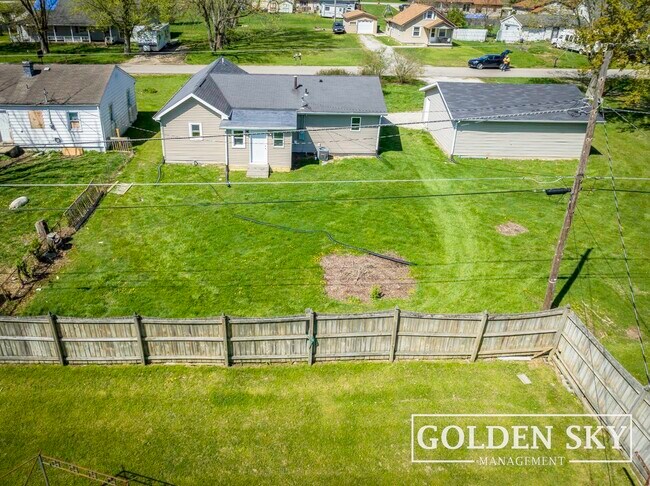 Building Photo - 1700 N Manring Ave