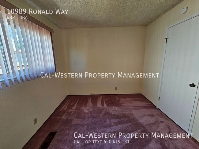 Building Photo - 10989 Ronald Way