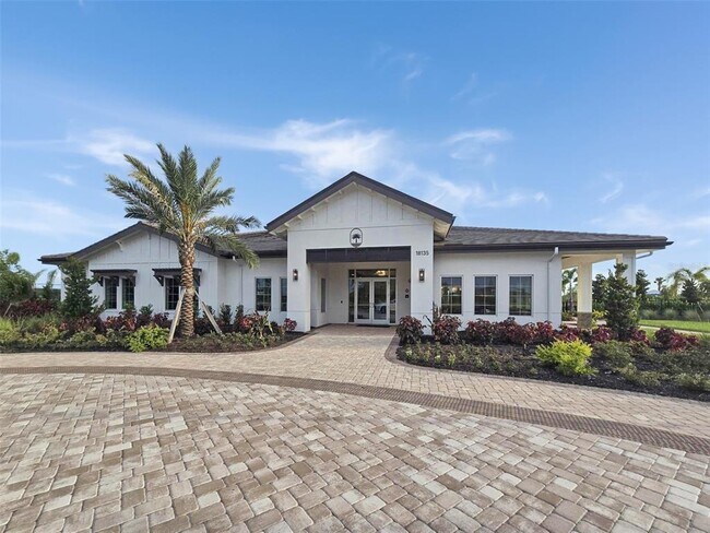 Building Photo - 17688 Crescent Moon Lp