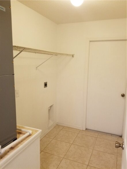 Building Photo - 8025 98th Ct