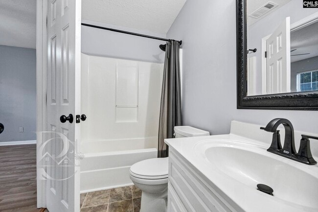 Building Photo - 116 Waverly Point Dr