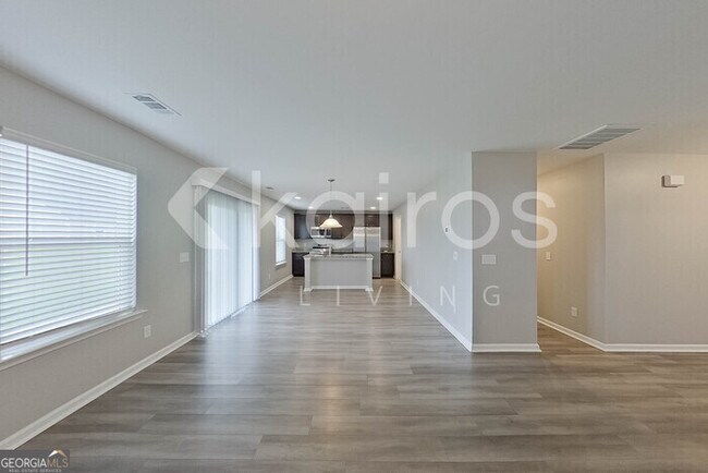 Building Photo - 105 Colonial Wy