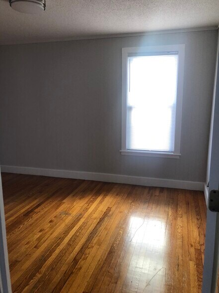 Bedroom 2 - 65 Rowe Ave