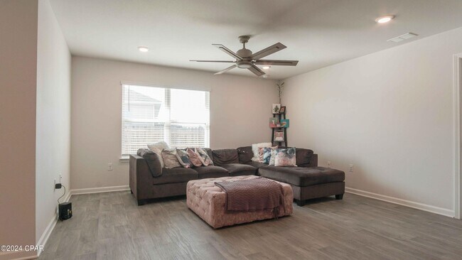 Building Photo - 4028 Brighton Blvd.