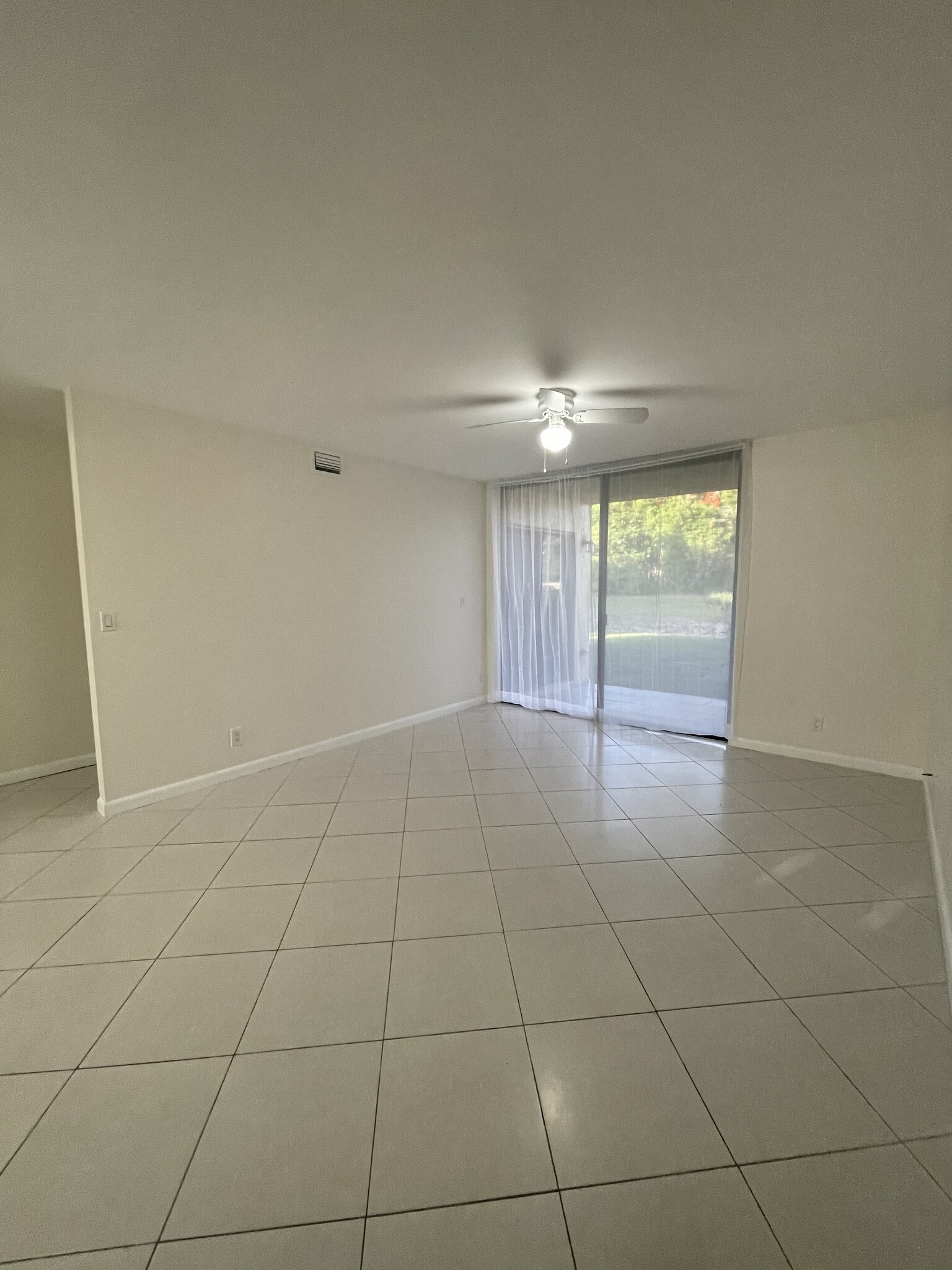 Building Photo - 5661 Riverside Dr